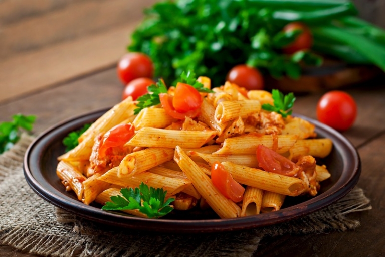 Food e crush tomato pasta